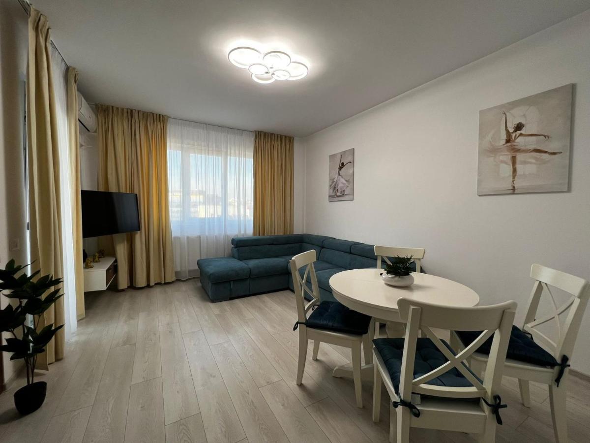 Urban Apartments And Studios - City Center Jászvásár Kültér fotó