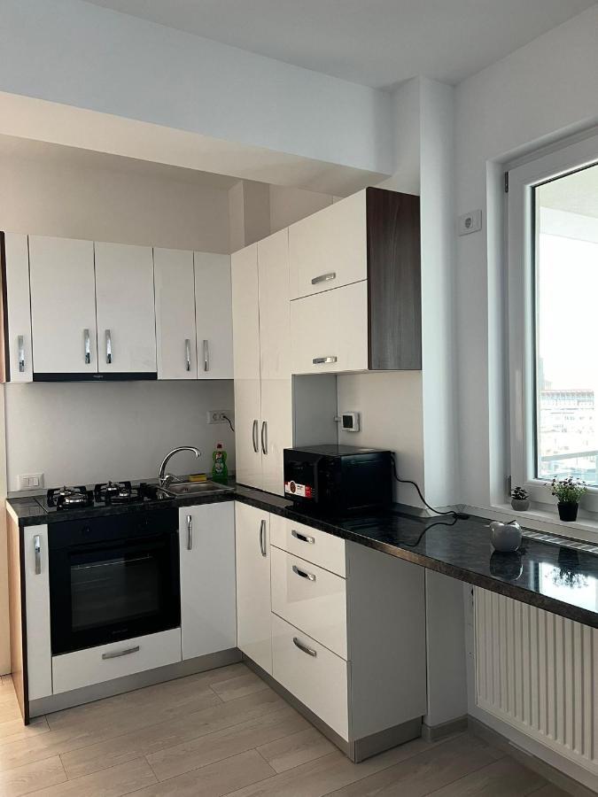 Urban Apartments And Studios - City Center Jászvásár Kültér fotó