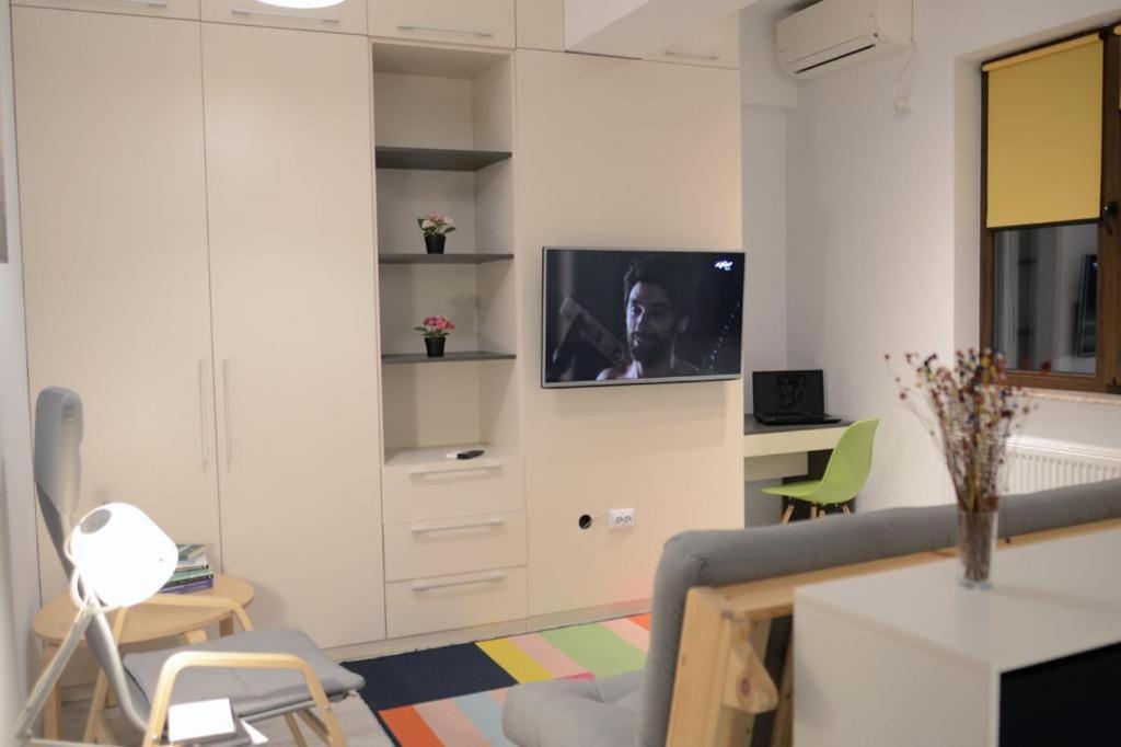 Urban Apartments And Studios - City Center Jászvásár Kültér fotó